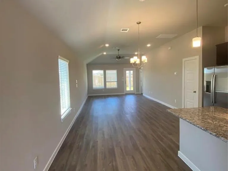 3119 Spanish Oak — Photo 5