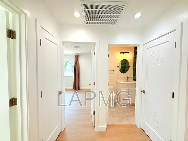 10839 Fellows Ave #10839 — Photo 18