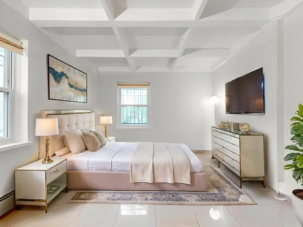 147-36 Charter Road image 8 of 17