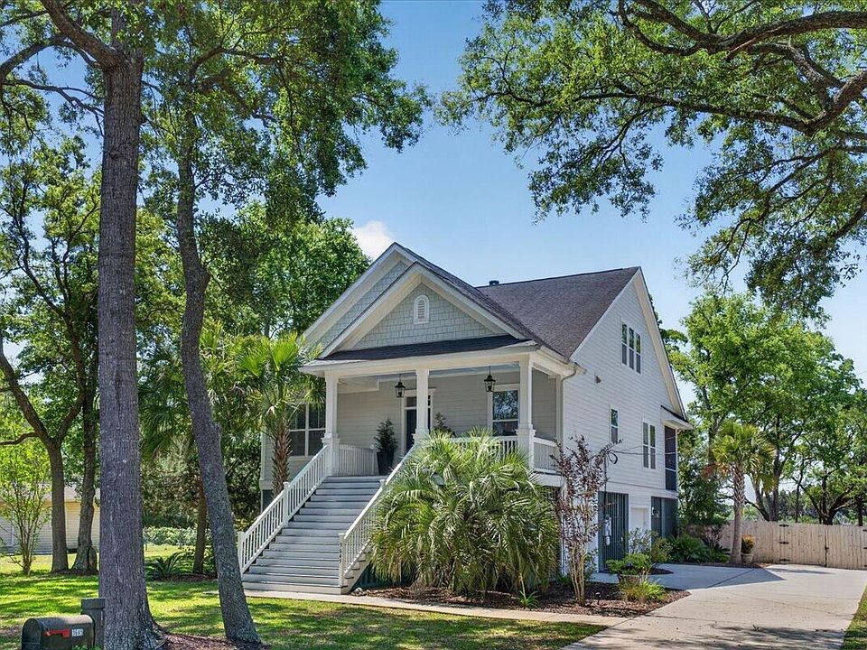 1st image of 3645 Moonglow Dr