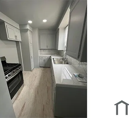 1306 S Ogden Dr — Photo 5