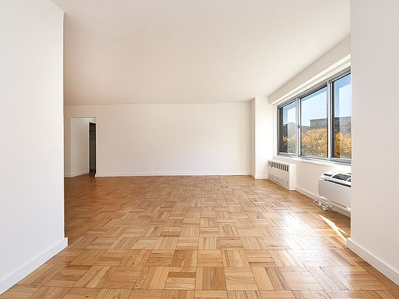 5th image of 175 W 12th St APT 3F