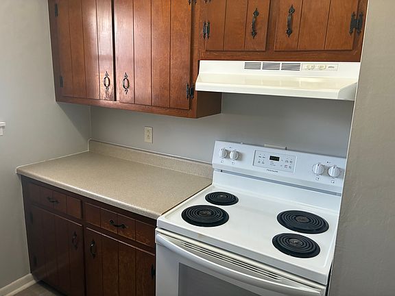 2nd image of 2508 Wilmington Rd APT 31