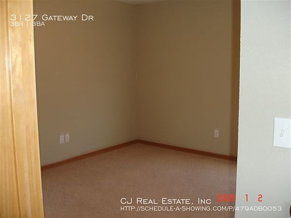 4th image of 3127 NW Gateway Dr