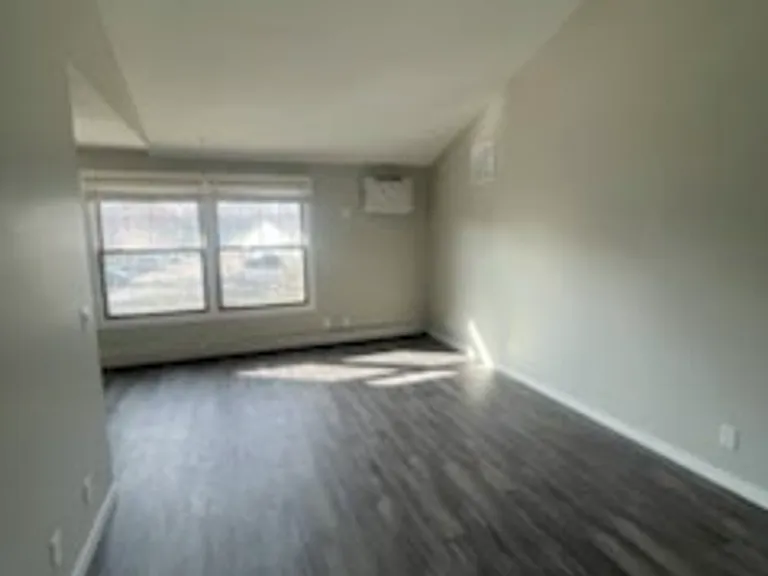 926 Westbrooke Way #8 — Photo 6