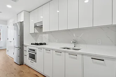 180 Broome Street, #611