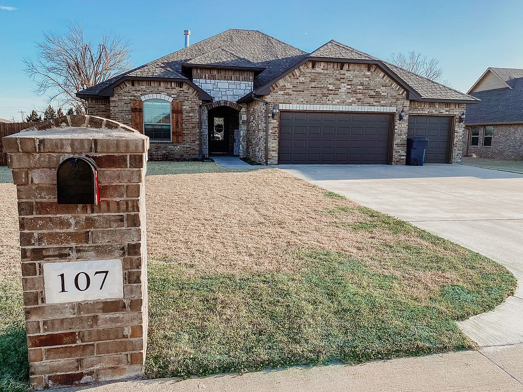 107 Hennessey St - Property Image