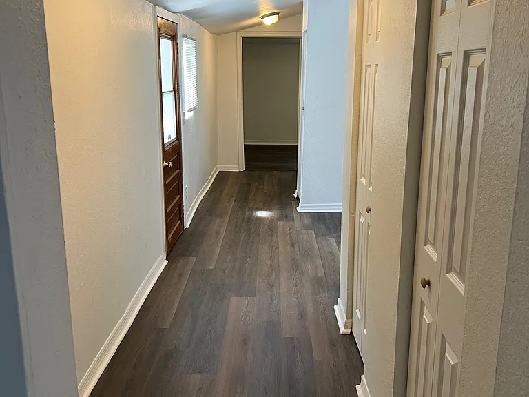 118 E Lime St — Photo 10