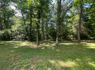 750 Fairview Farm Cir, Lavonia, GA 30553