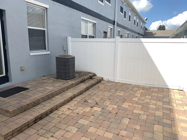 2215 J Lawson Blvd — Photo 9