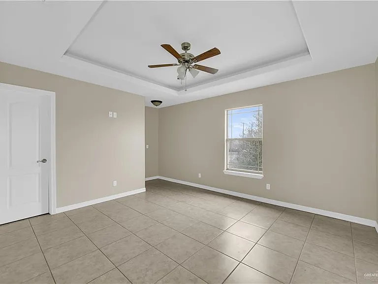 3700 S Embassy Ave #3 — Photo 9