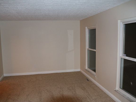5th image of 8732 Eastfield Ct NW