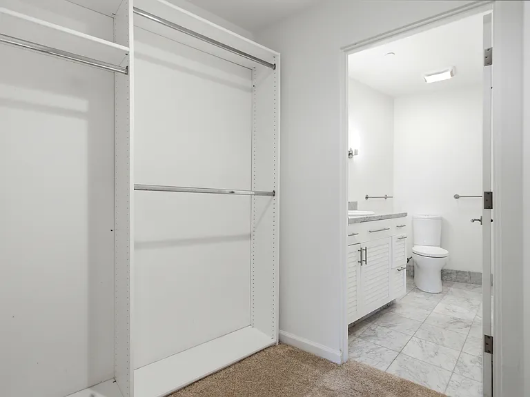 329 Kilkenny Dr — Photo 22