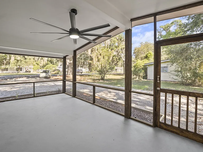 1608 Madrid Ave — Photo 7