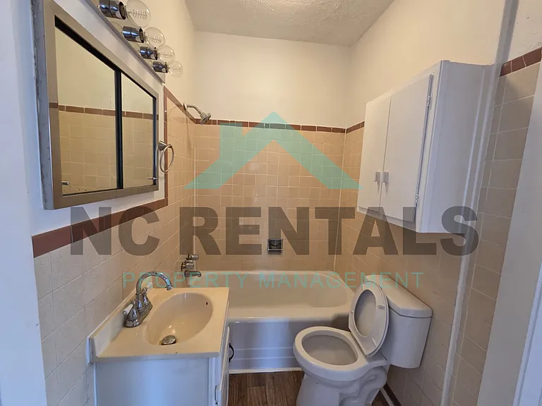 1318 Front St — Photo 10