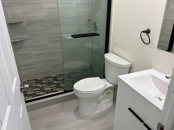 4th image of 40 Kimberly Cir