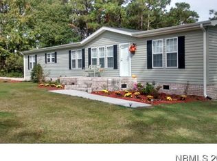 207 White Oak Dr, Newport, NC 28570