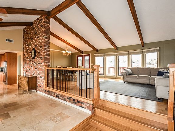 3rd image of 4730 E Comish Dr