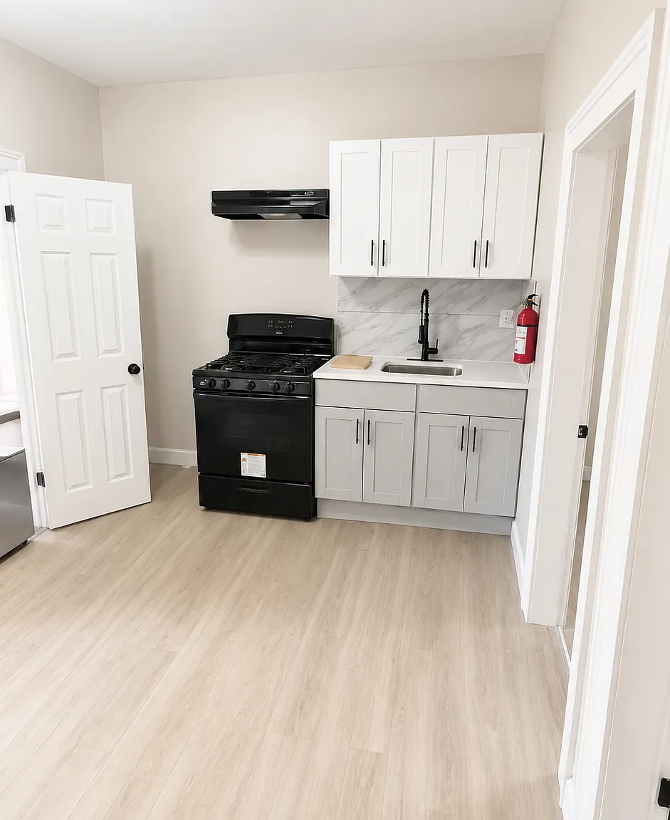 2 bed, $1,700 — Photo 1