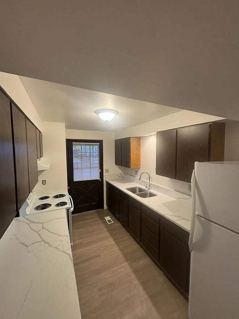 The Terrace LLC — Photo 4