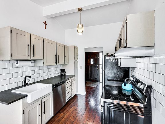 4th image of 12810 E Cataldo Ave