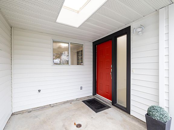 4th image of 22653 Kendrick Loop