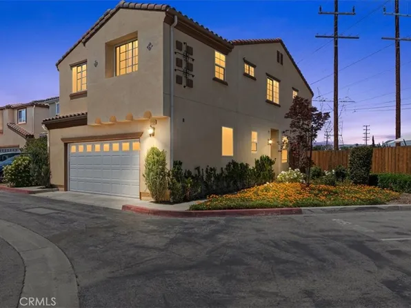 11159 W Laughlin Ln, North Hollywood, CA 91606