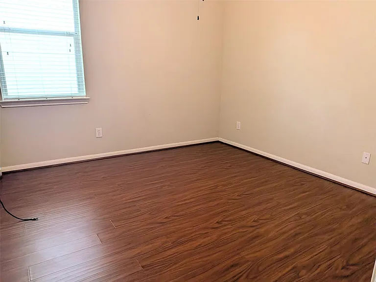 4911 Spring Showers Ct — Photo 10