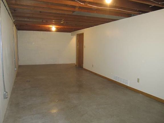 basement bonus room
