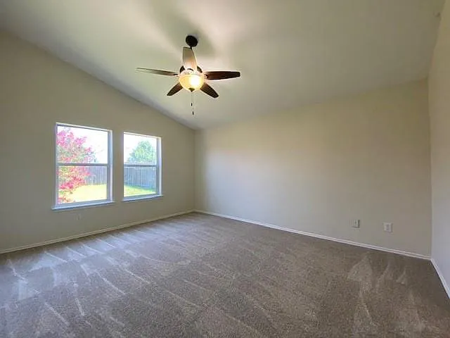 1202 Madison Dr — Photo 5