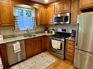 275 Donohue Rd APT 4, Dracut, MA 01826