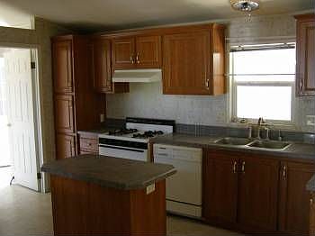 2nd image of 1500 Warren St Space 108