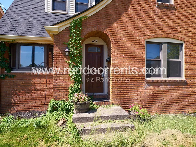 412 N Merrill St — Photo 30