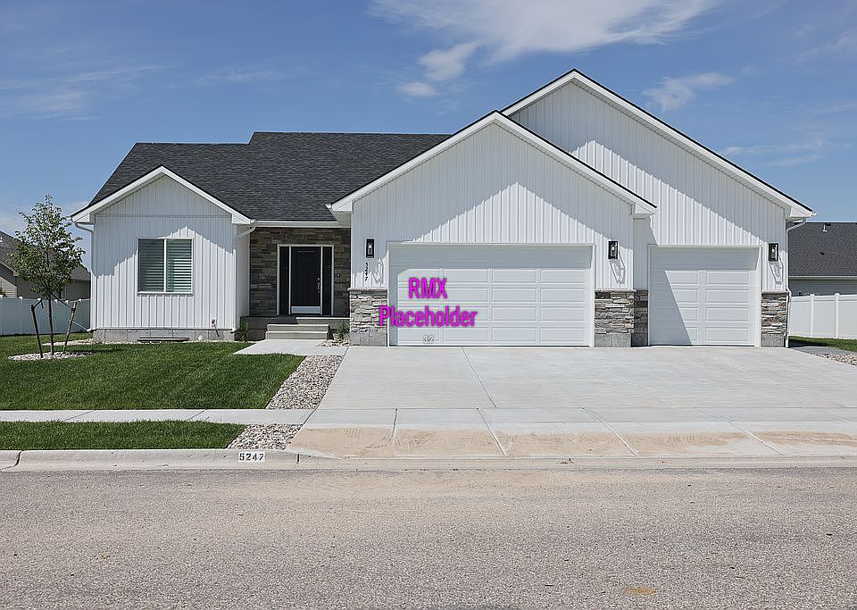 2nd image of 5247 Rock Hollow Ln