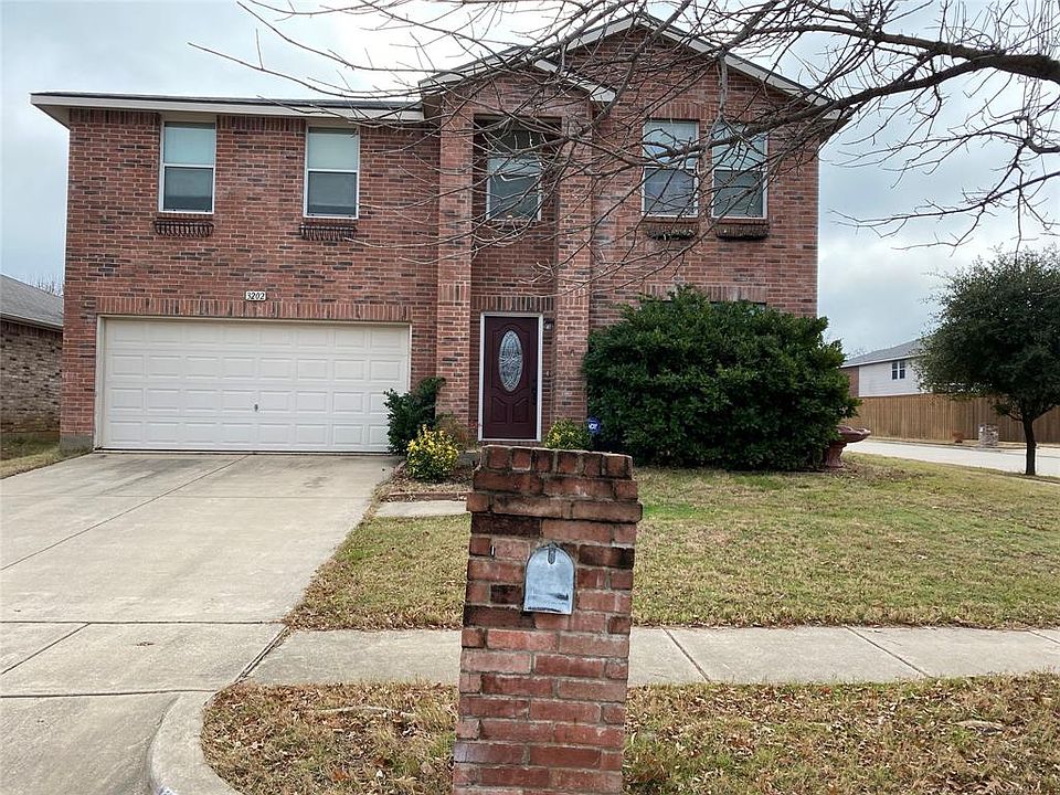 1st image of 3202 Clydesdale Dr