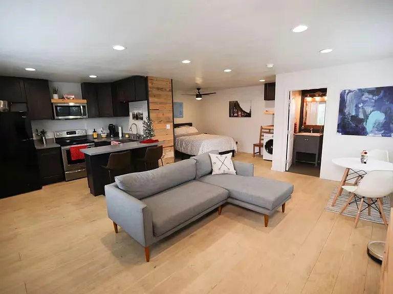 1730 Asbury Dr #B — Photo 1