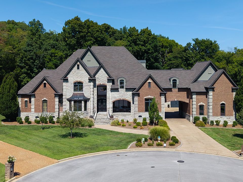 1st image of 107 Glenhaven Ct