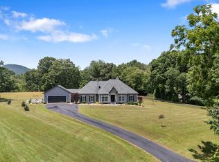 1502 Smithfield Ln, Young Harris, GA 30582