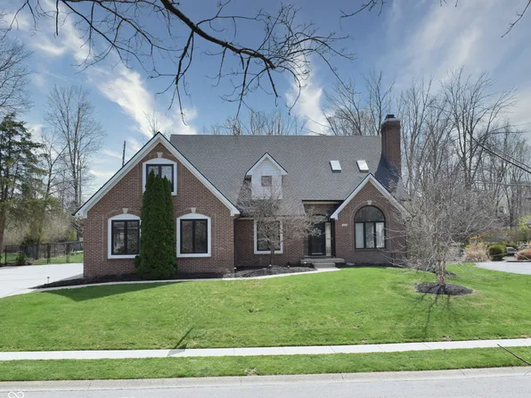 9055 Admirals Pointe Dr, Indianapolis, IN 46236