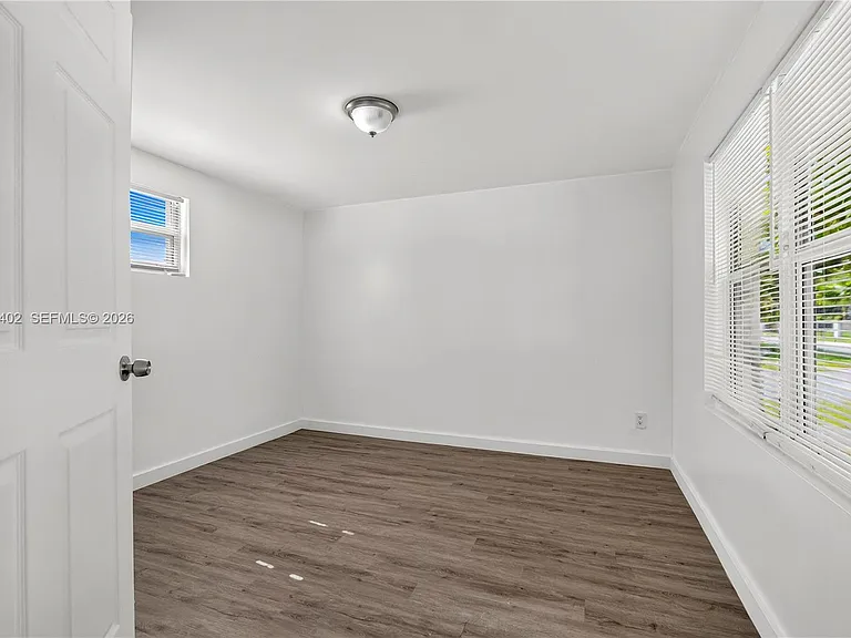 5800 Taylor St #2 — Photo 8