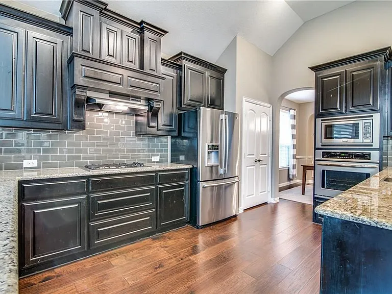 1506 N Greenville Ave — Photo 11