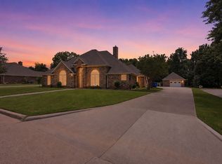2412 Jolinda Ln, Whitesboro, TX 76273