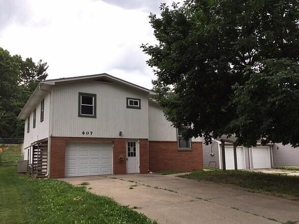 1st image of 607 N 27th St