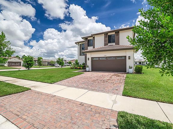 2nd image of 5206 Karlia Dr