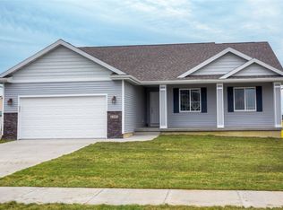 1101 NW Sunset Dr, Grimes, IA 50111