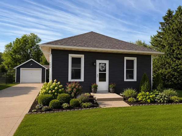 206 E Madison St, Dodgeville, WI 53533