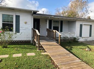 1425 Daytona Dr, Corpus Christi, TX 78415