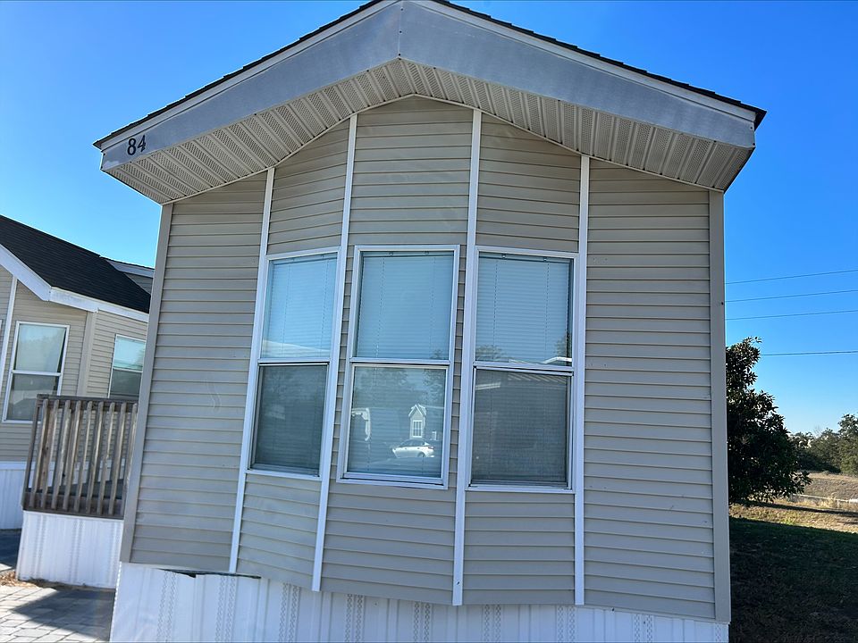 2nd image of 2727 Frontage Rd #84