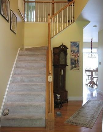 Dramatic 2-Story Entry Foyer w/Hardwood Floor and Coat Closet