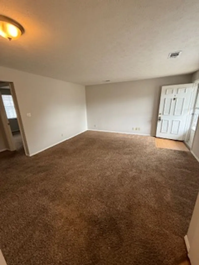 2326 Vogel Road — Photo 3